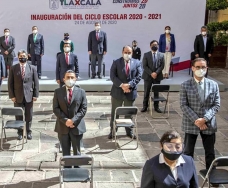 RECTOR UVT PRESENTE EN ARRANQUE DE CICLO ESCOLAR